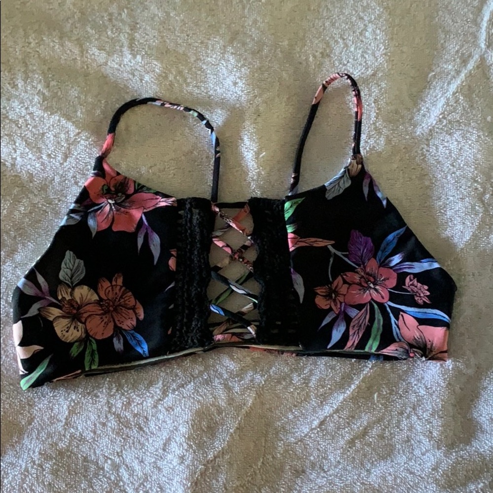 Rove Swimwear NWOT XS Crochet Top
